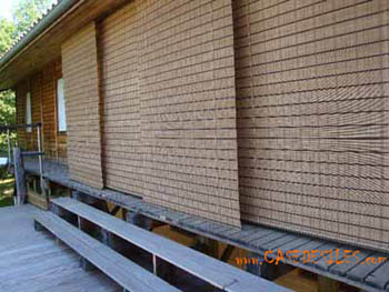store bambou sous terrasse couverte