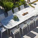 Table de jardin aluminium extensible plateau HPL béton ciré 9000