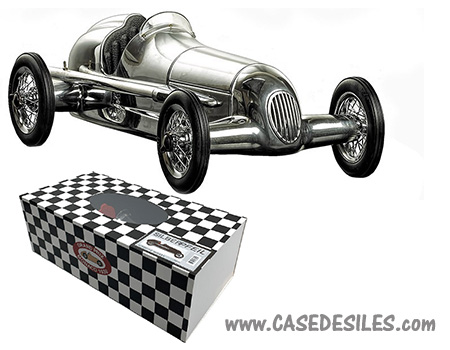 https://www.casedesiles.com/img/ambiance-univers-marin/maquette-voiture-de-couse-silberpfeil-pc014.jpg