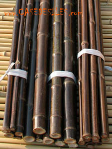 Tiges et Bâtons de Bambou Noires et Brunis