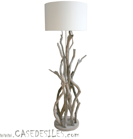 Lampe en bois flotté