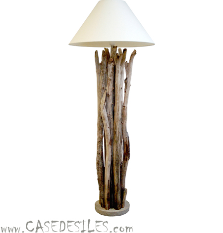 Lampe en bois flotté