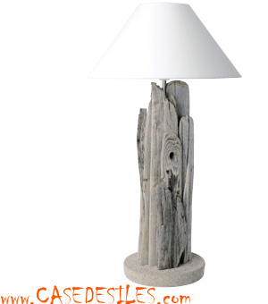 Lampe en bois flotté