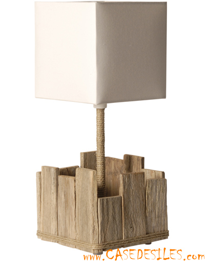 Lampe en bois flotté