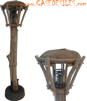 Lampe en bois massif